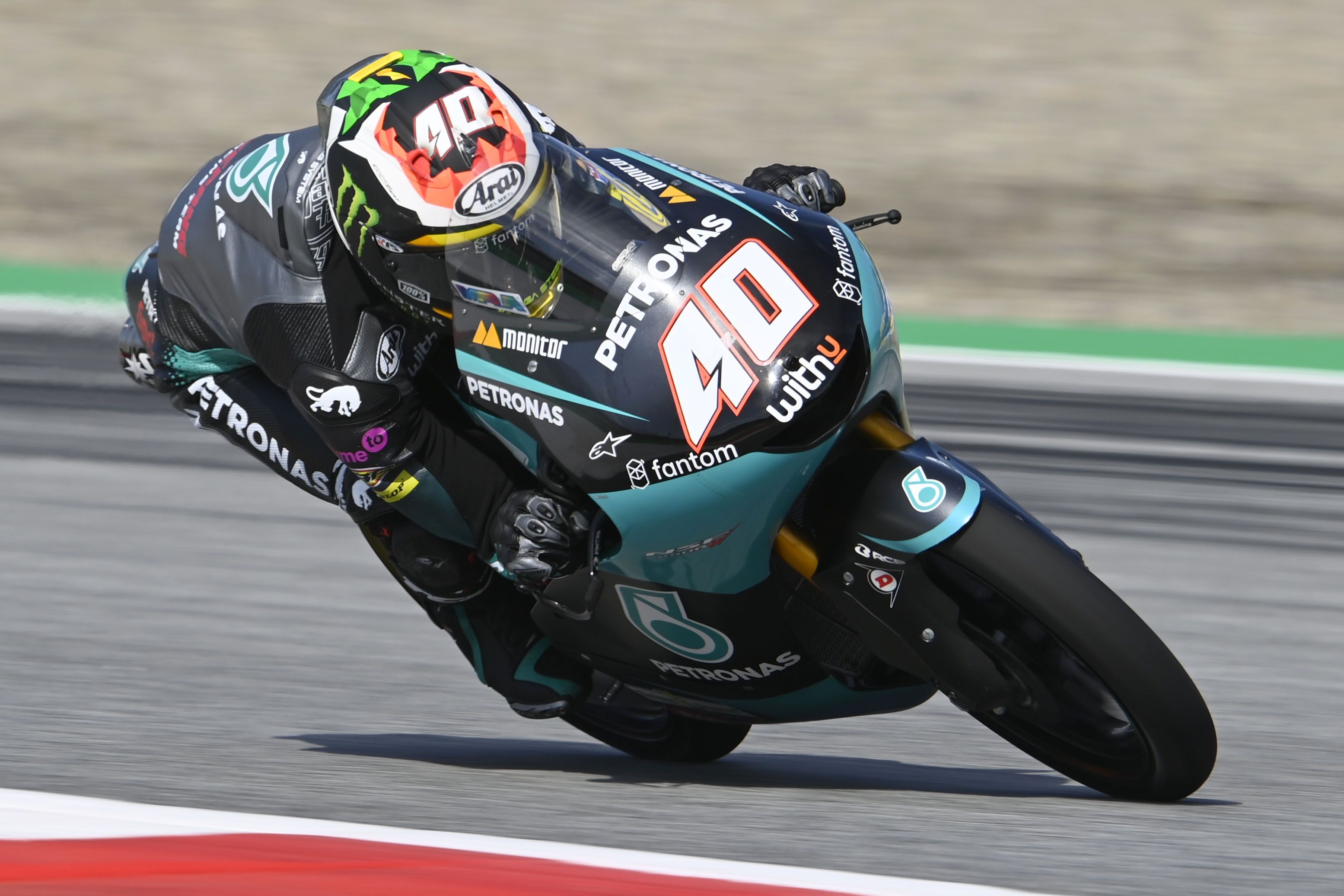 Mejor tiempo para Darryn Binder en Moto3 y Sergio García arranca tercero