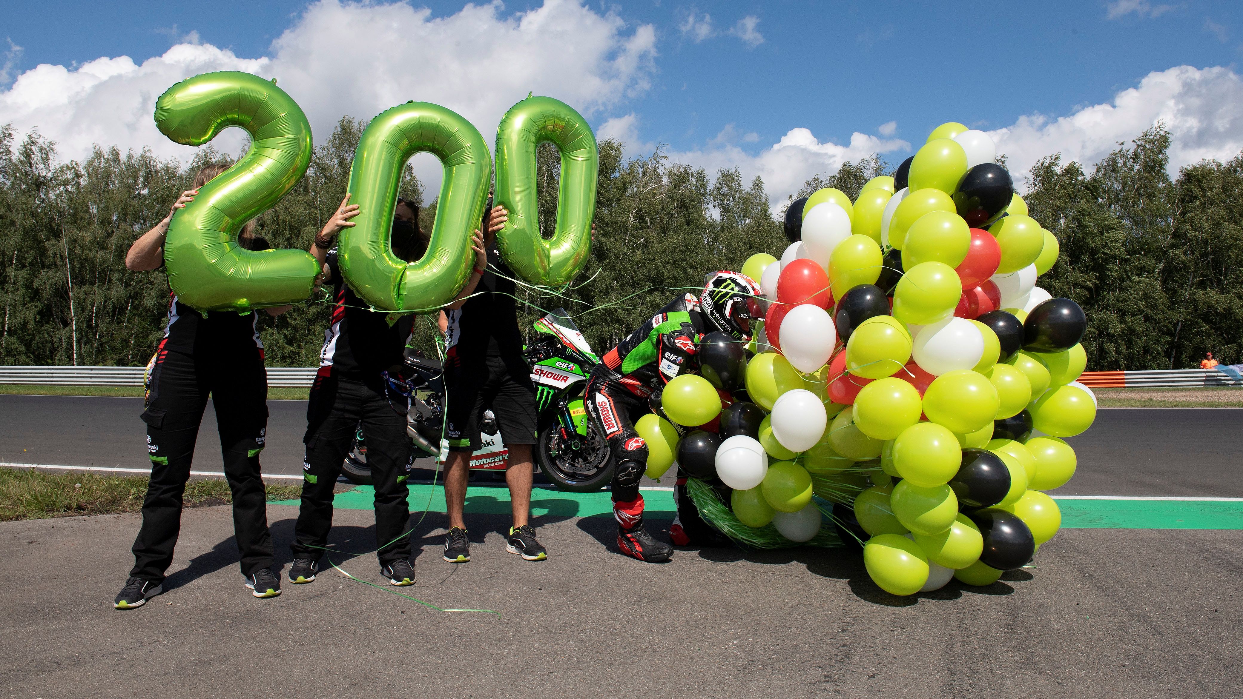 Jonathan Rea se convirtió en el primer piloto en llegar a 200 podios en el Mundial de Superbike