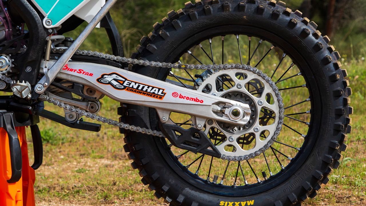 KTM 125 SX E SMR Manu Gómez.