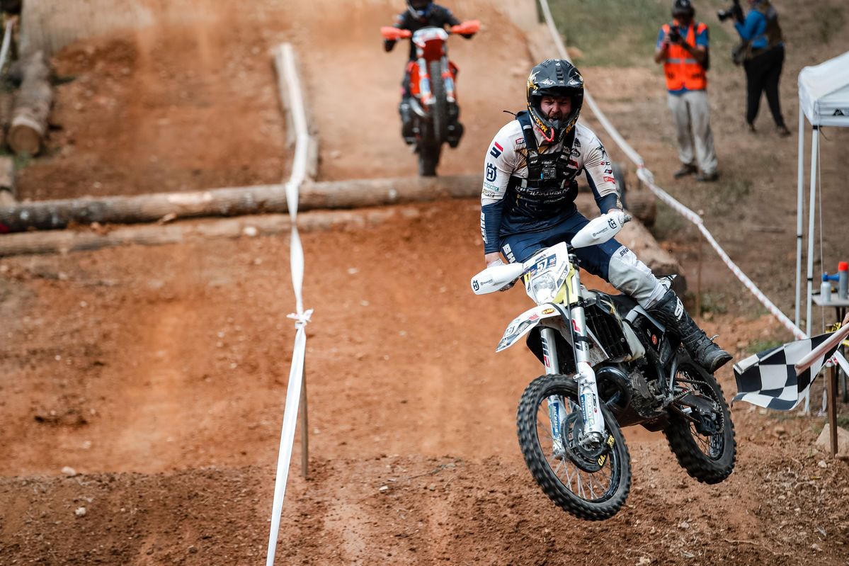  Billy Bolt ganador TKO hard enduro