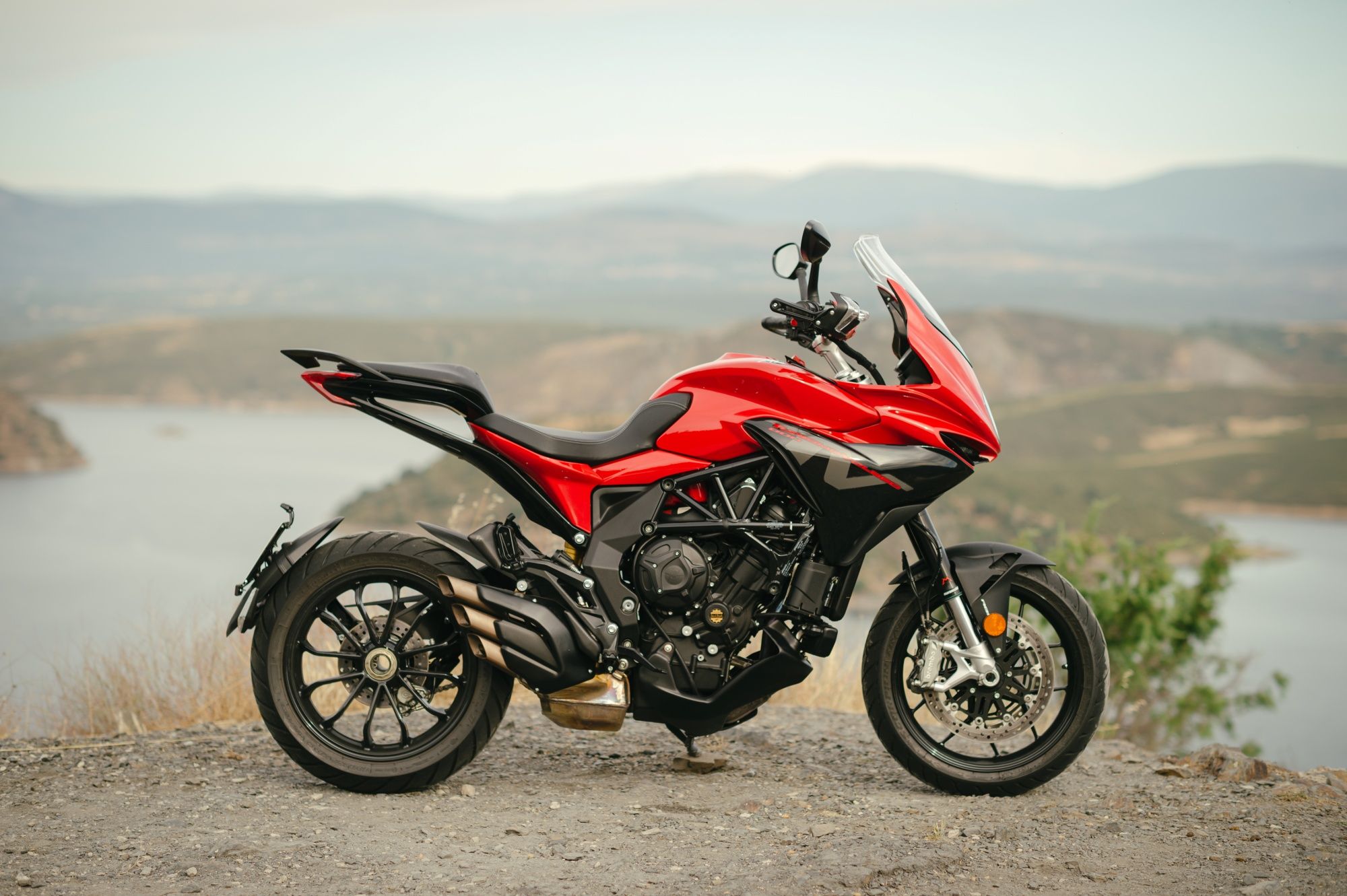 MV Agusta Turismo Veloce Rosso 2