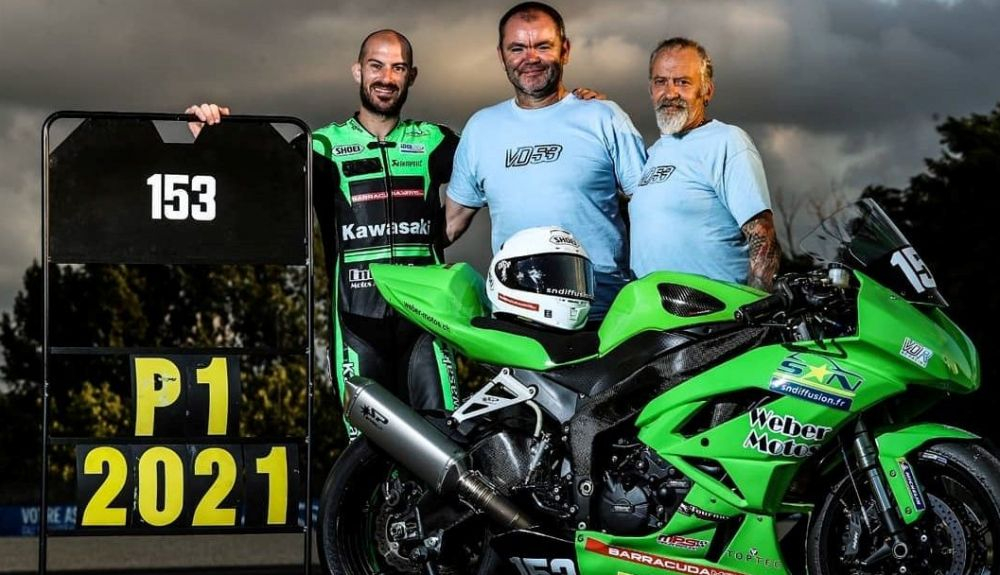 Valentin Debise se llevó el título de Supersport pero se complica en Superbike