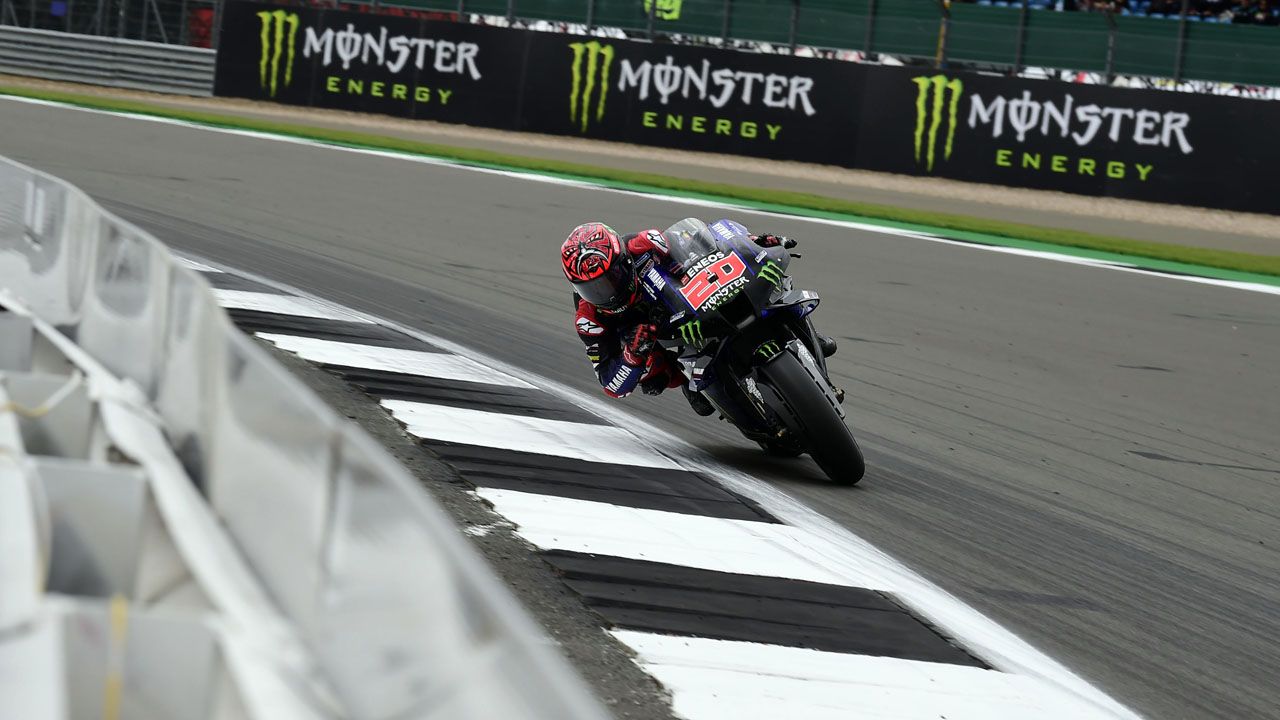 Fabio Quartararo hace un roto en Silverstone y Aleix Espargaró logra un podio histórico