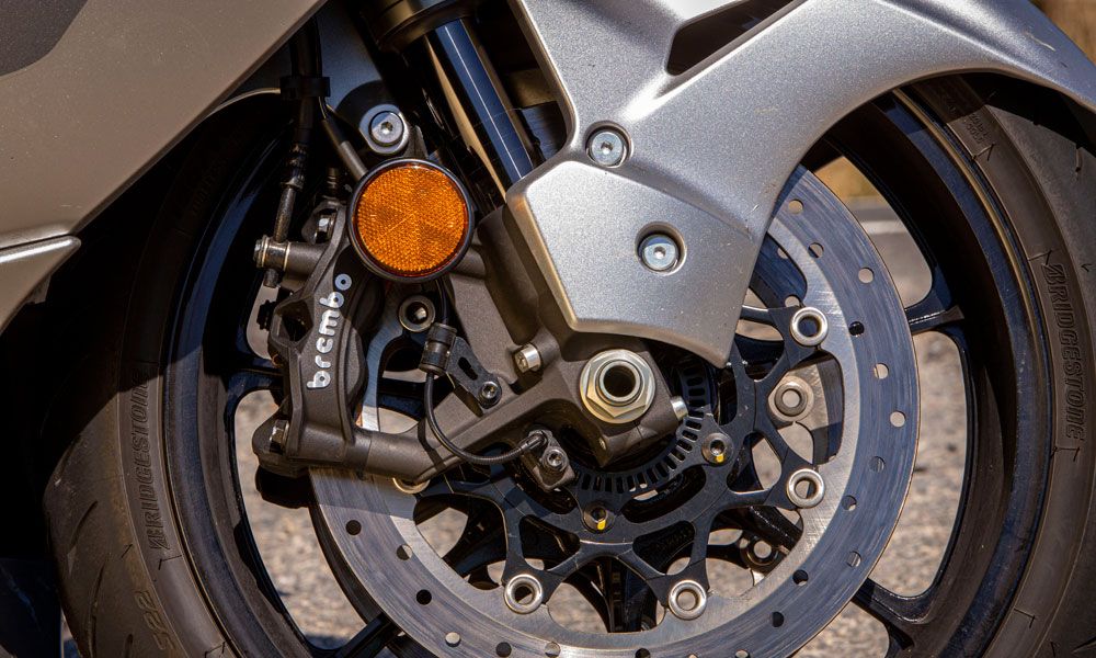 Suzuki Hayabusa: La última versión monta las pinzas Brembo Stylema de cuatro pistones y anclaje radial.