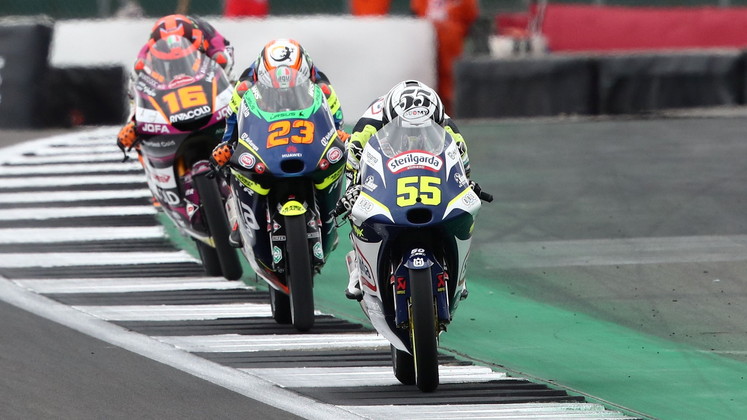 Romano Fenati puso un ritmo que solo Niccolò Antonelli y Andrea Migno siguieron