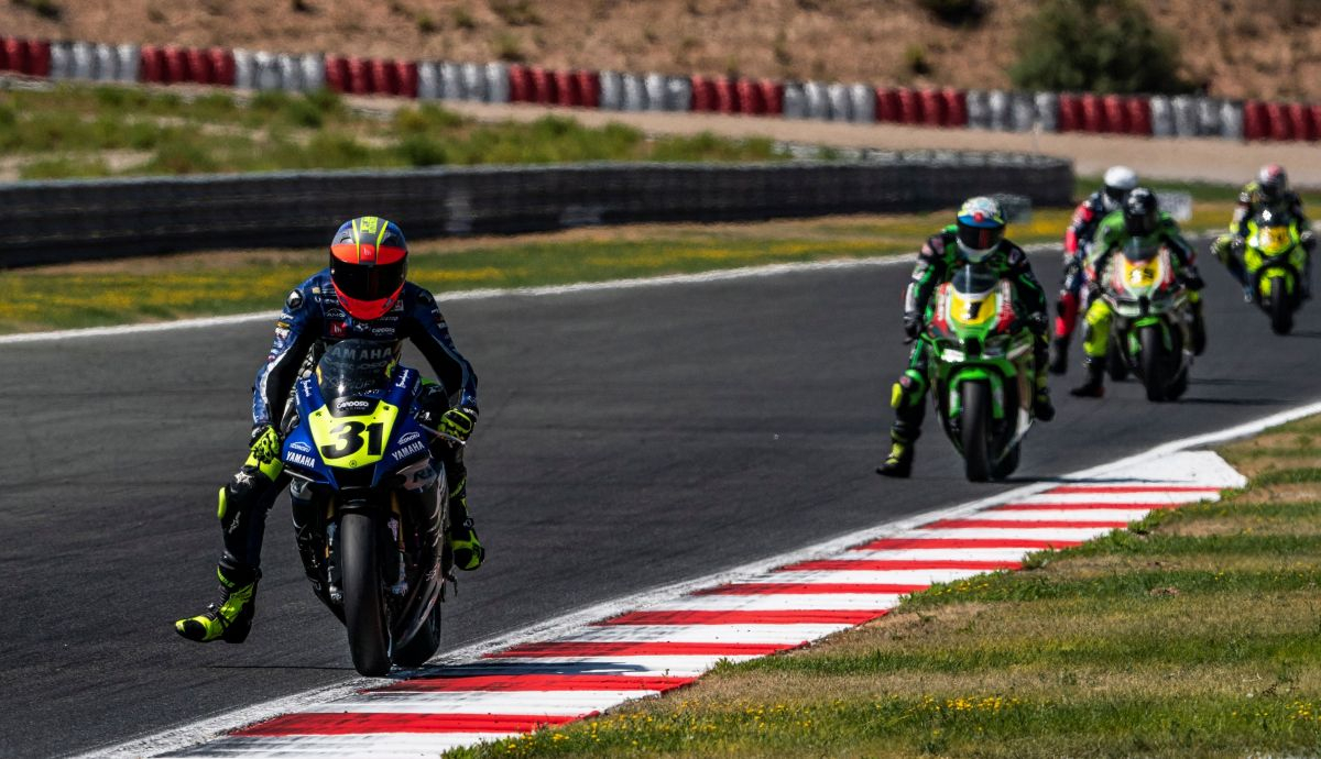Carmelo Morales consiguió escaparse de Román Ramos para acabar en el podio Carmelo Morales consiguió escaparse de Román Ramos para acabar en el podio
