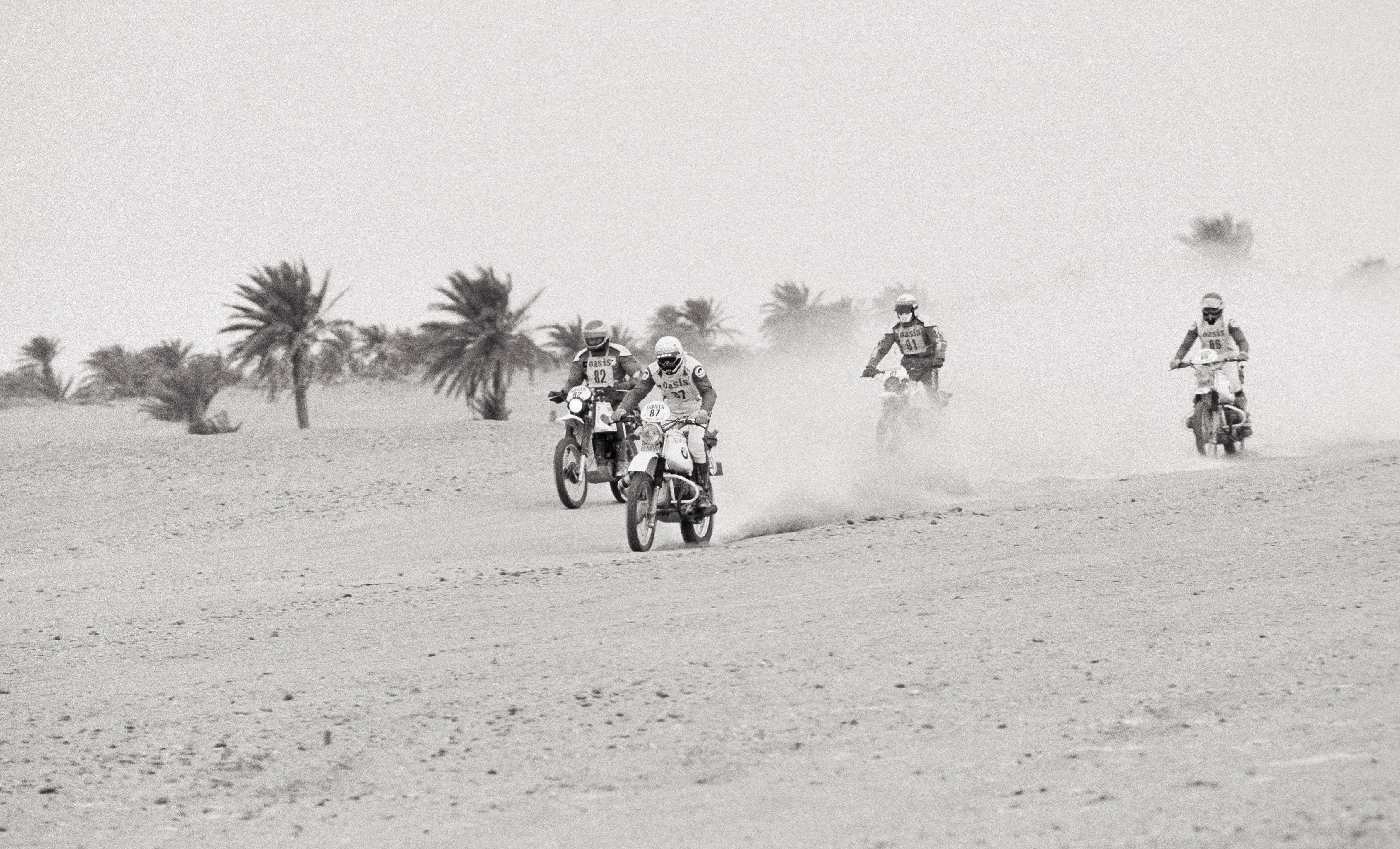El rally Dakar a través de sus motos clásicas más emblemáticas