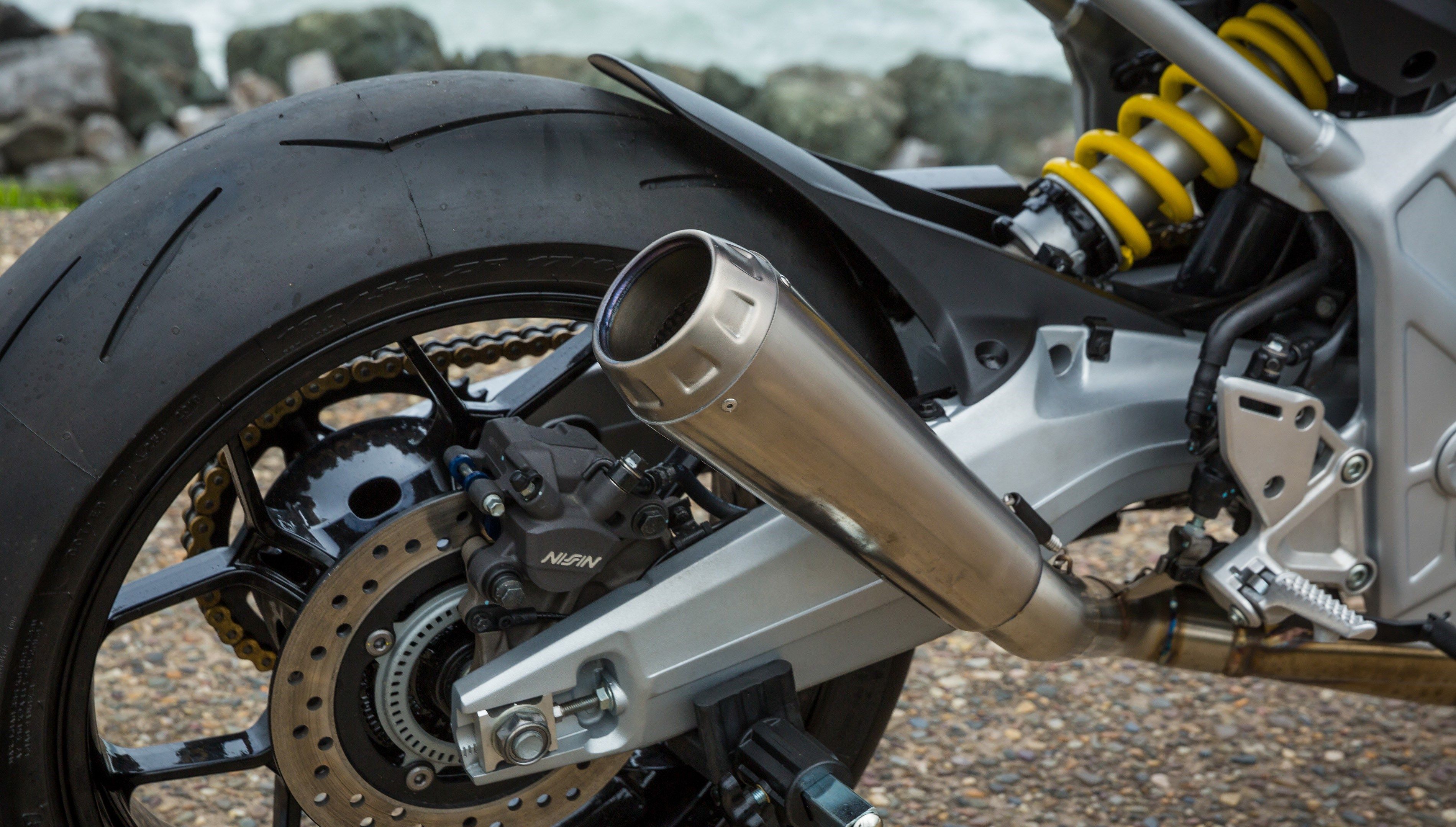 CB650R AKIRA by Hakuba Motor España