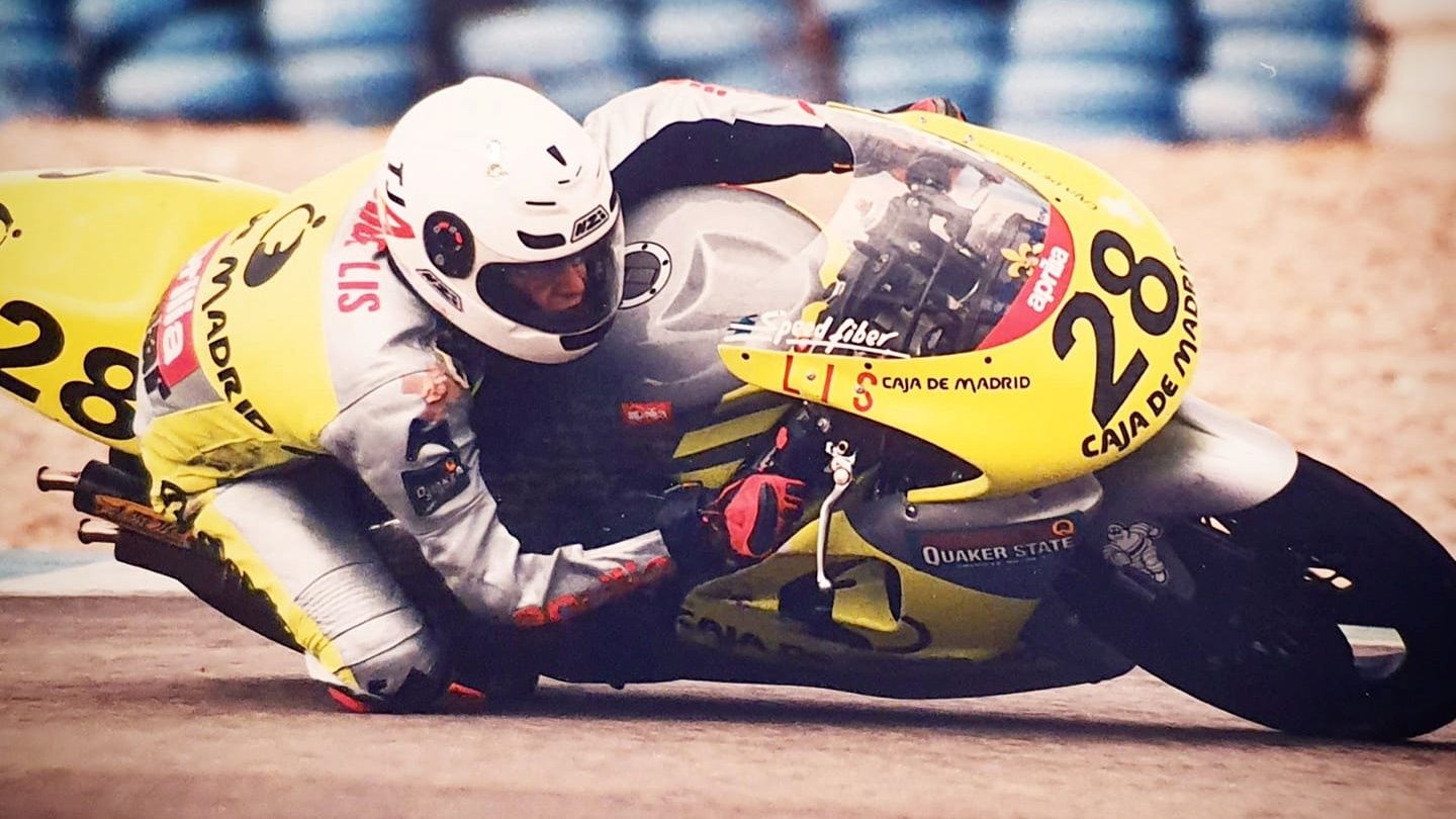 Jorge Lis con la Aprilia RS250 en 1997