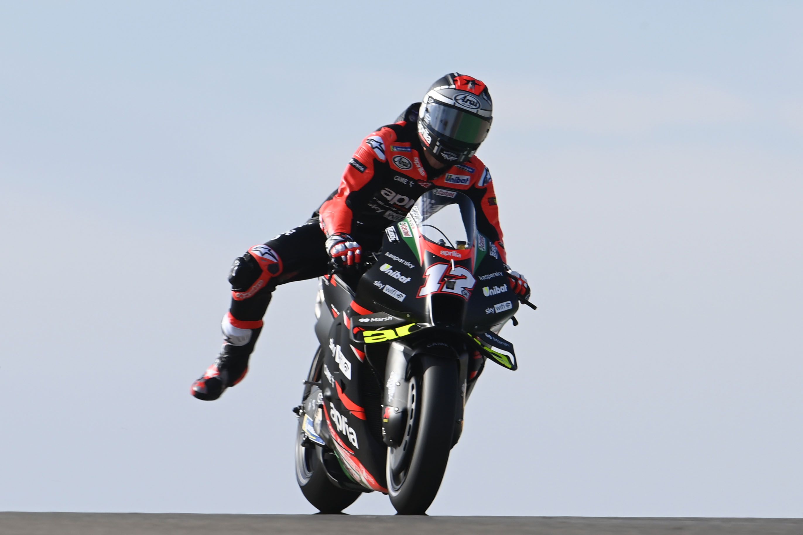 maverick vinales fp1 aragon