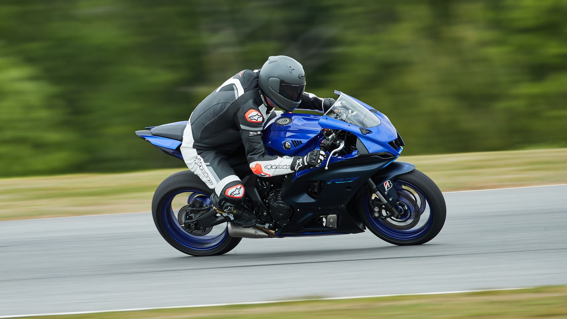 Yamaha R7 2022 (4)