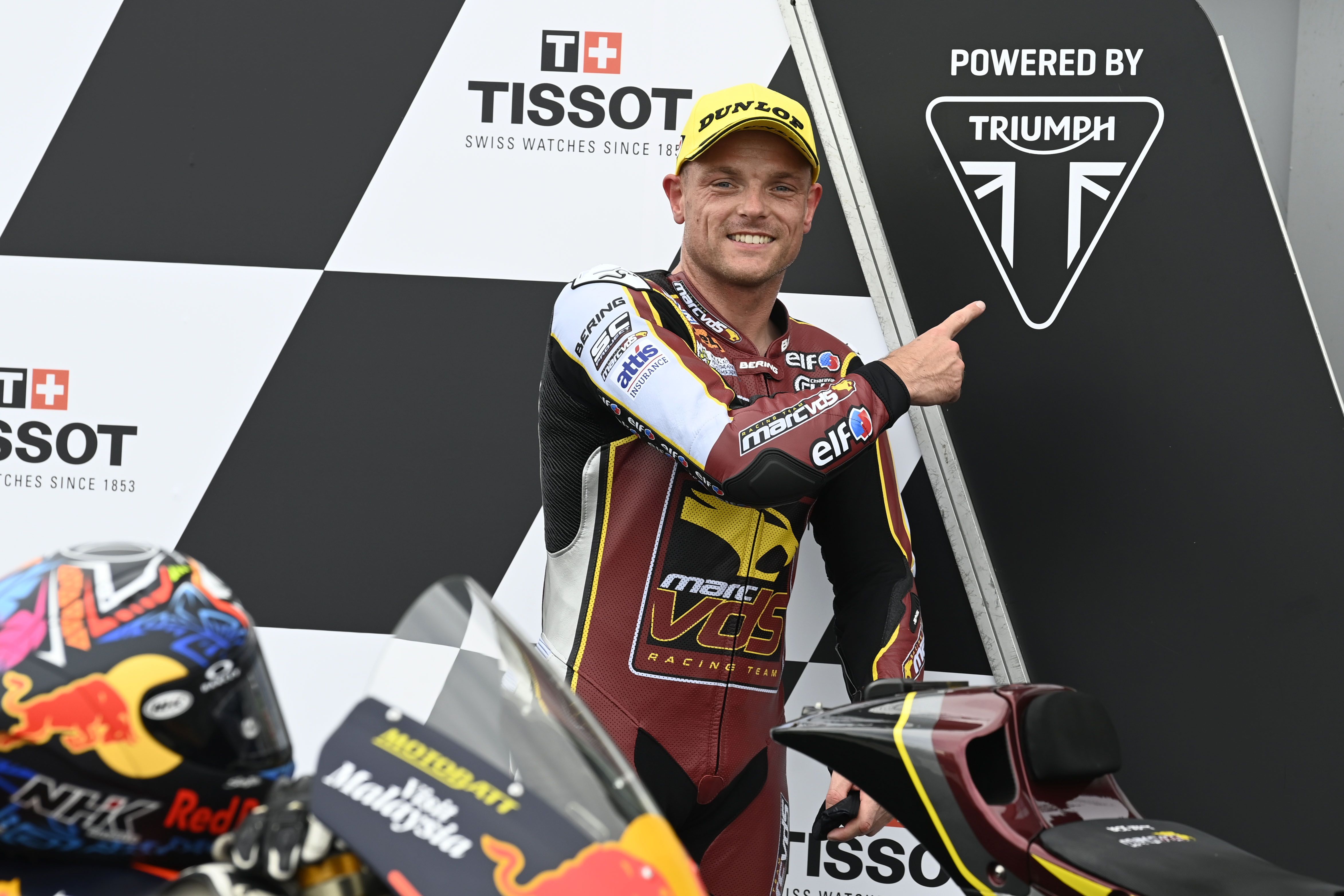 Pole de Sam Lowes en Moto2 y marcaje entre Gardner y Fernández