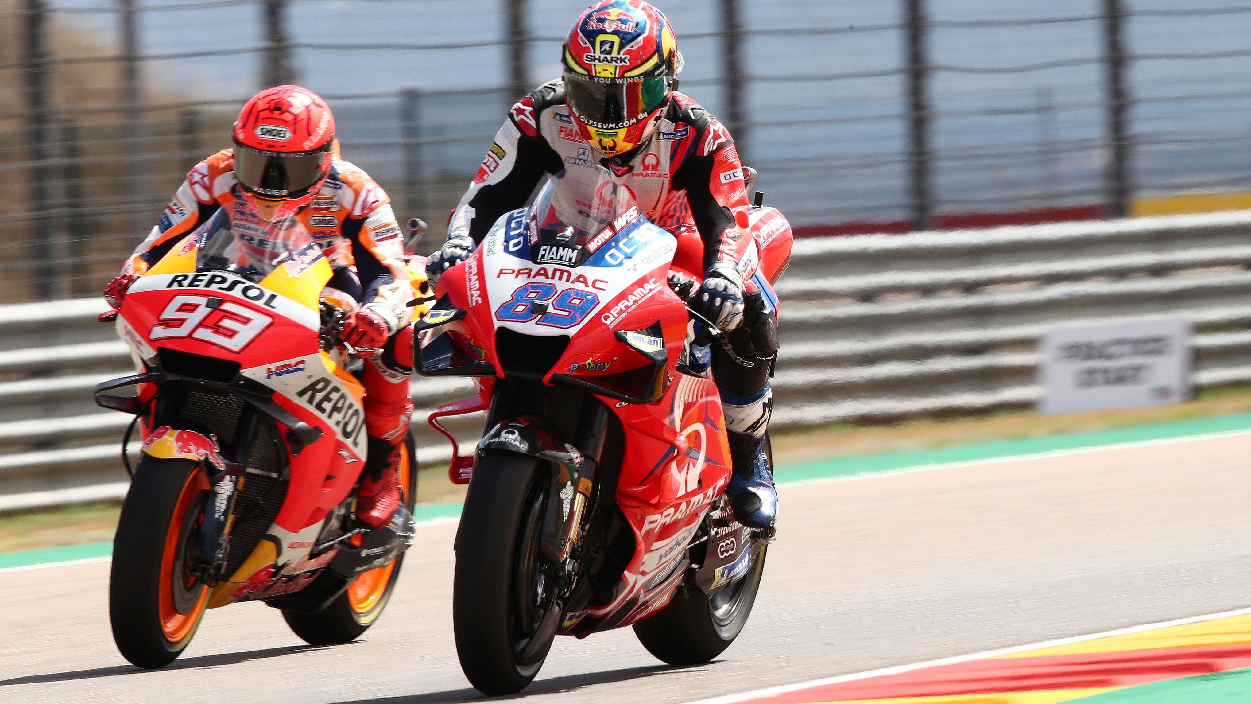 Marc Márquez y Jorge Martín en los entrenamientos del GP de Aragón de MotoGP 2021