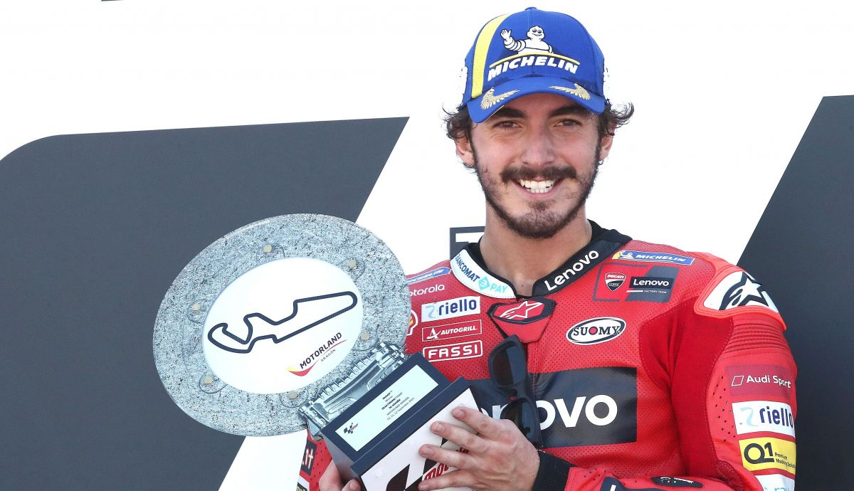 Pecco Bagnaia festeja su primera victoria en MotoGP Pecco Bagnaia festeja su primera victoria en MotoGP