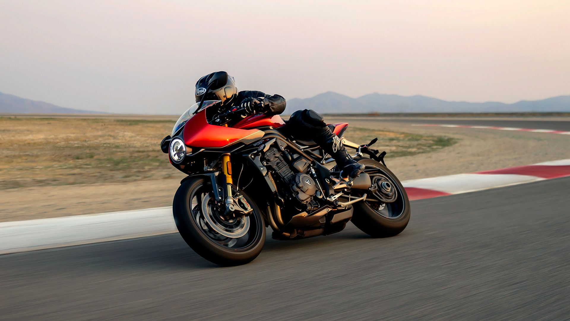 Triumph Speed Triple 1200 RR 2022 Accion 08