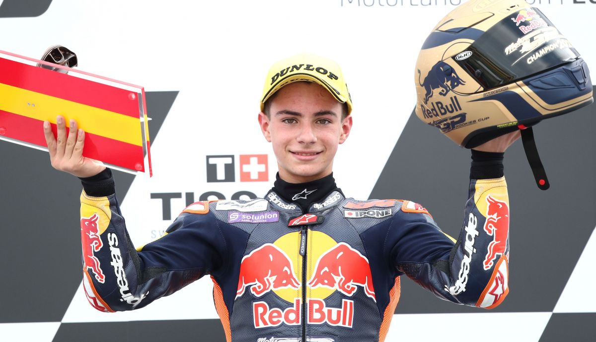 David Alonso es el campeón de la MotoGP Rookies Cup 2021