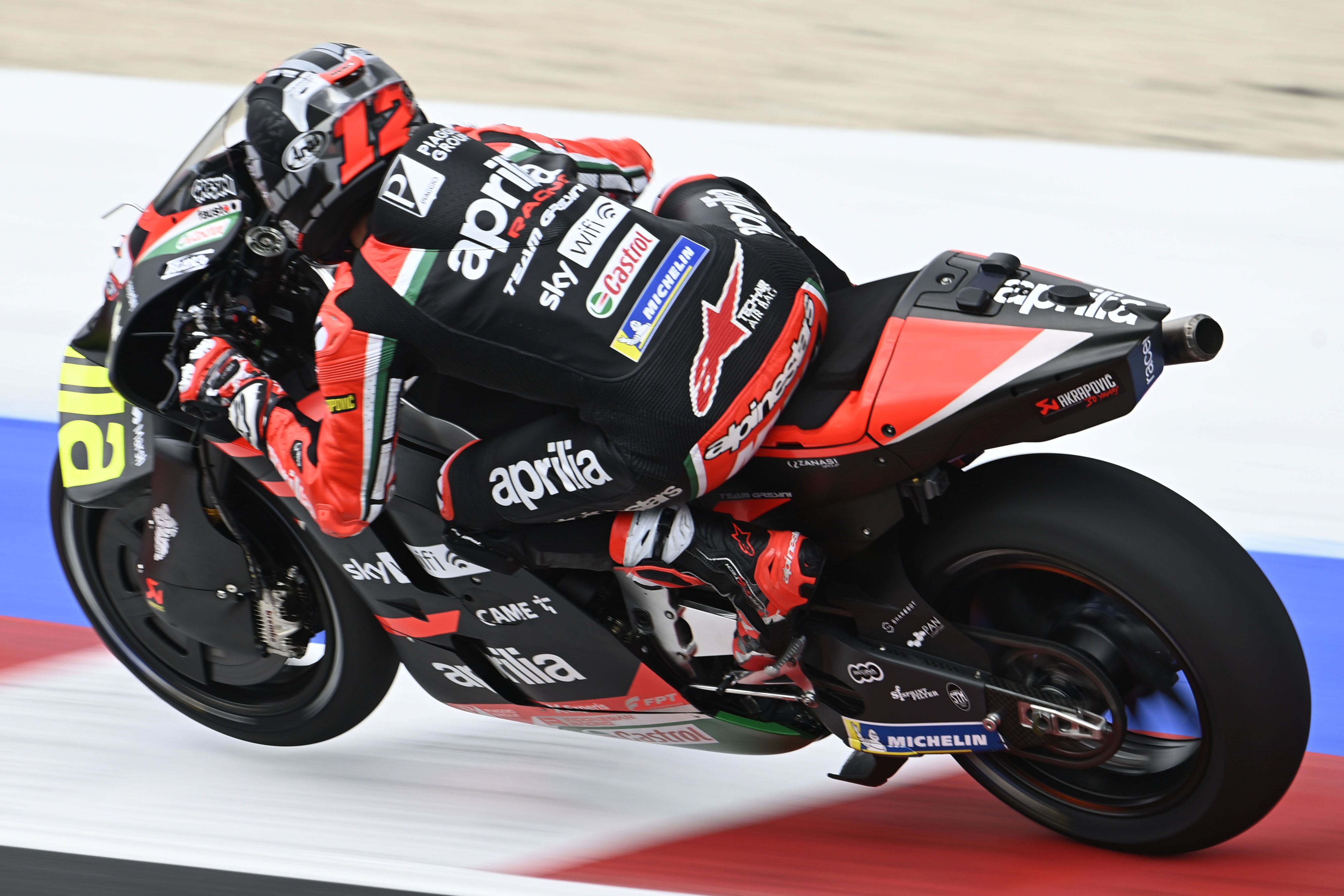 Maverick Viñales ya lidera el FP1 de Misano con la Aprilia