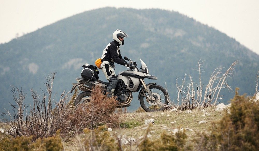 Moto de trail. Fuente: iStock/KovacsAlex