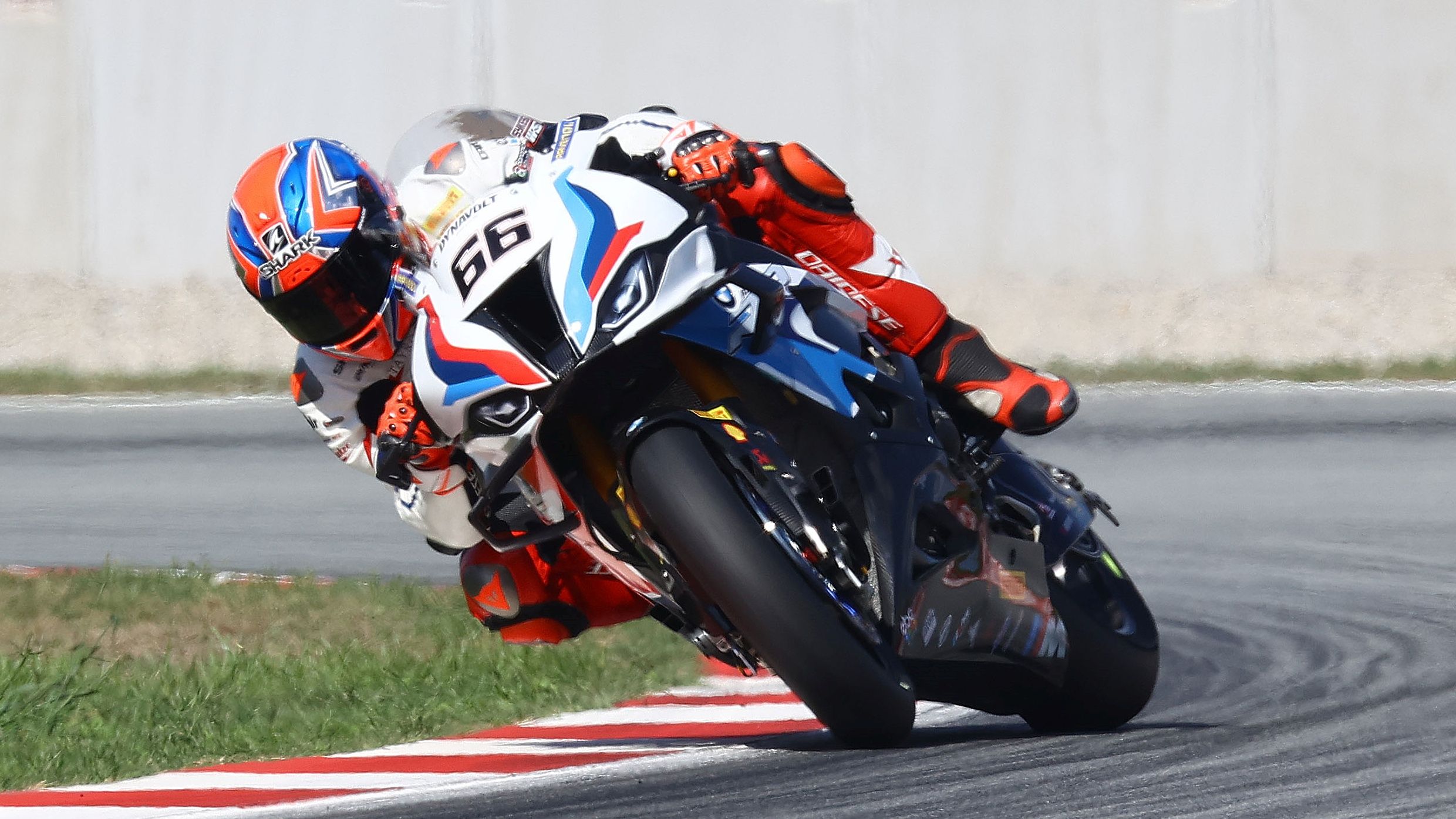 Tom Sykes se ha hecho con la Superpole en Catalunya