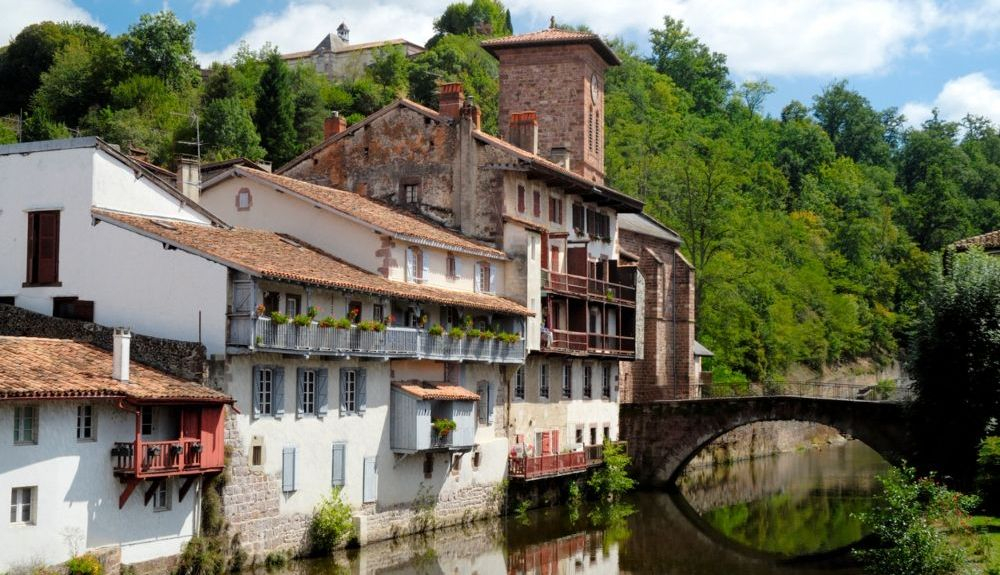 Imagen de uno de los pueblos de los Pirineos, en Francia. Fuente: iStock / Petegar Imagen de uno de los pueblos de los Pirineos, en Francia. Fuente: iStock / Petegar