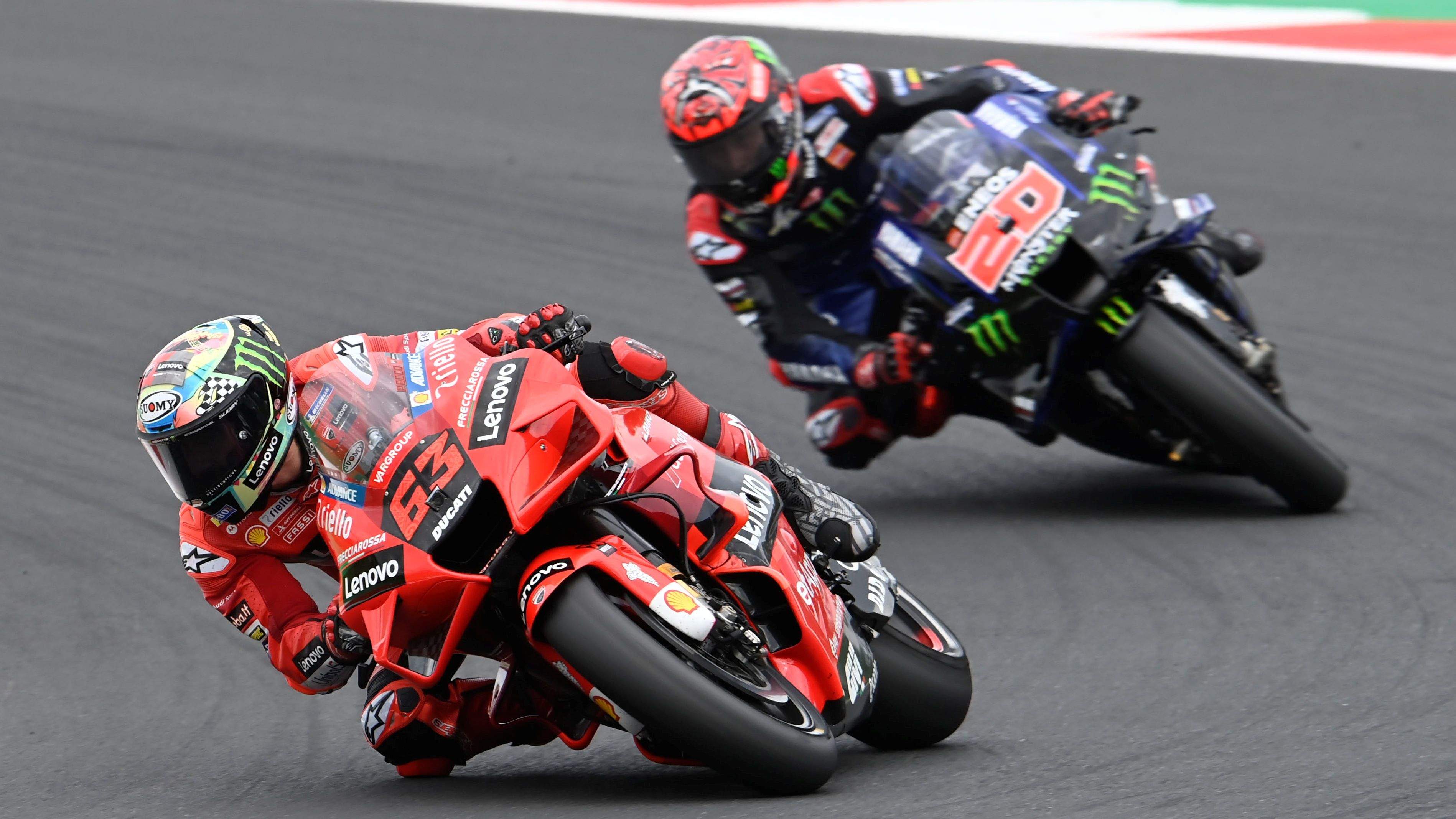 Pecco Bagnaia se defiende de la presencia de Fabio Quartararo