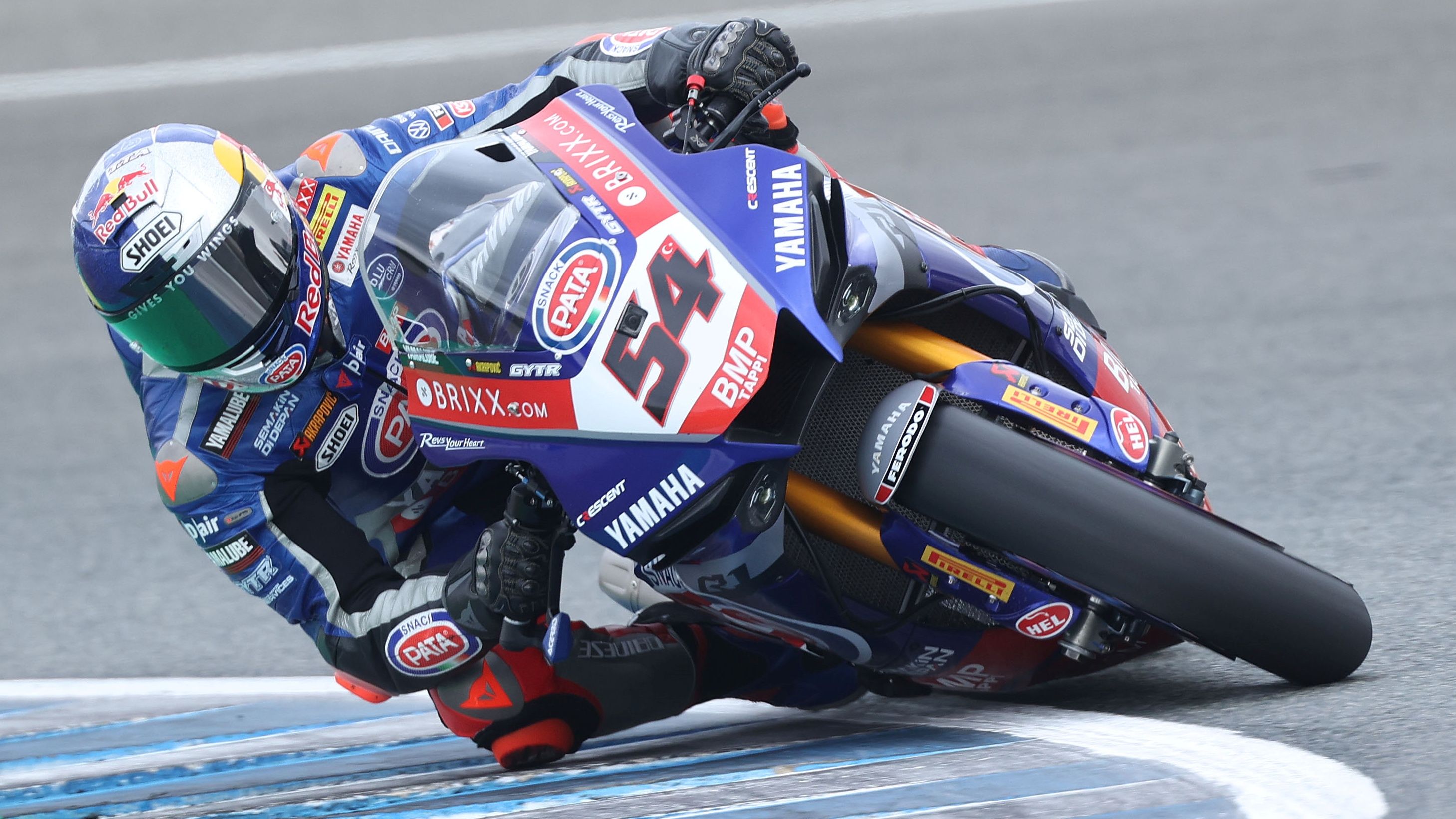 Toprak Razgatlioglu firma el doblete en Jerez y da un buen paso al título de Superbike