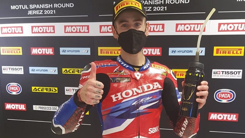 Álvaro Bautista reconoce que fue divertido pelear para subir al podio en Jerez (Foto: Óscar Langa).