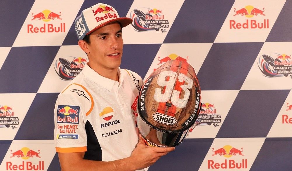 El 93 en el casco de Marc Márquez. Fuente: Gold & Goose