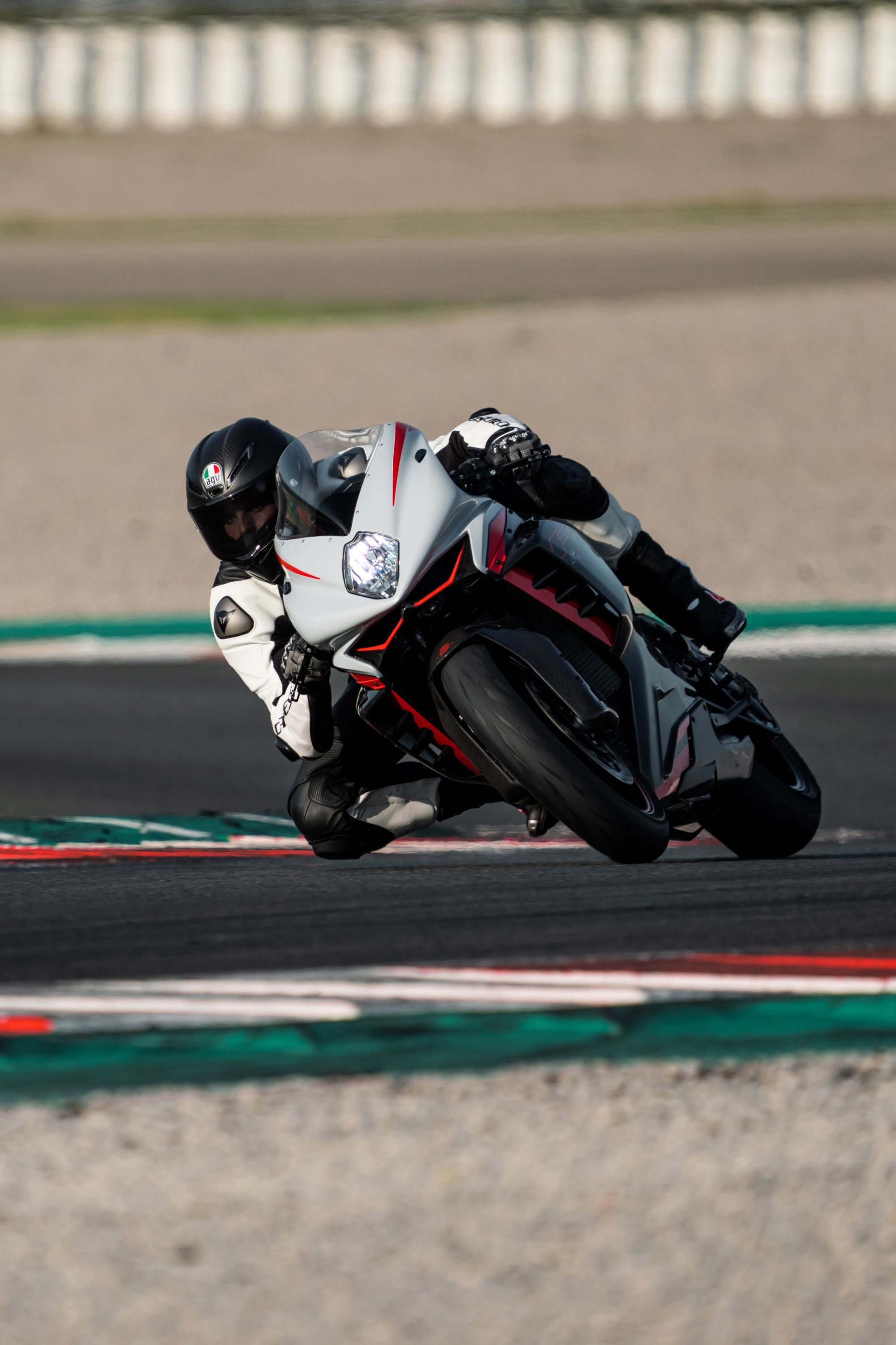 MV Agusta F3 RR 2022 Fotos 35