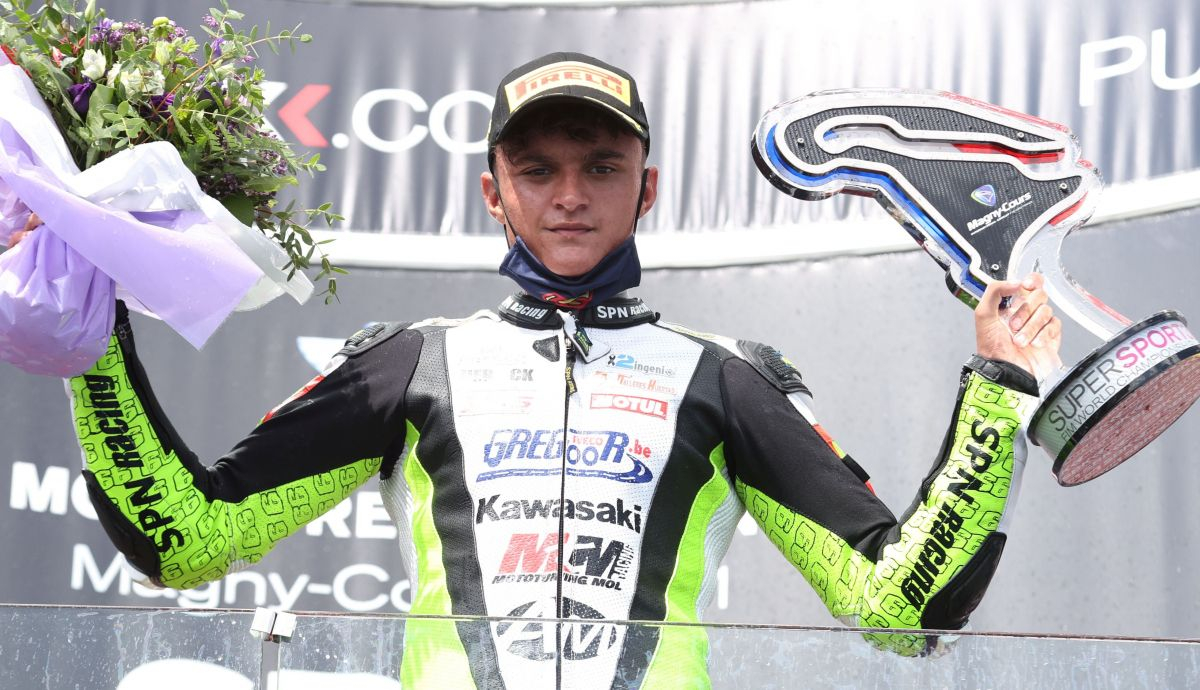 Adrián Huertas se ha proclamado campeón del mundo de Supersport 300 2021