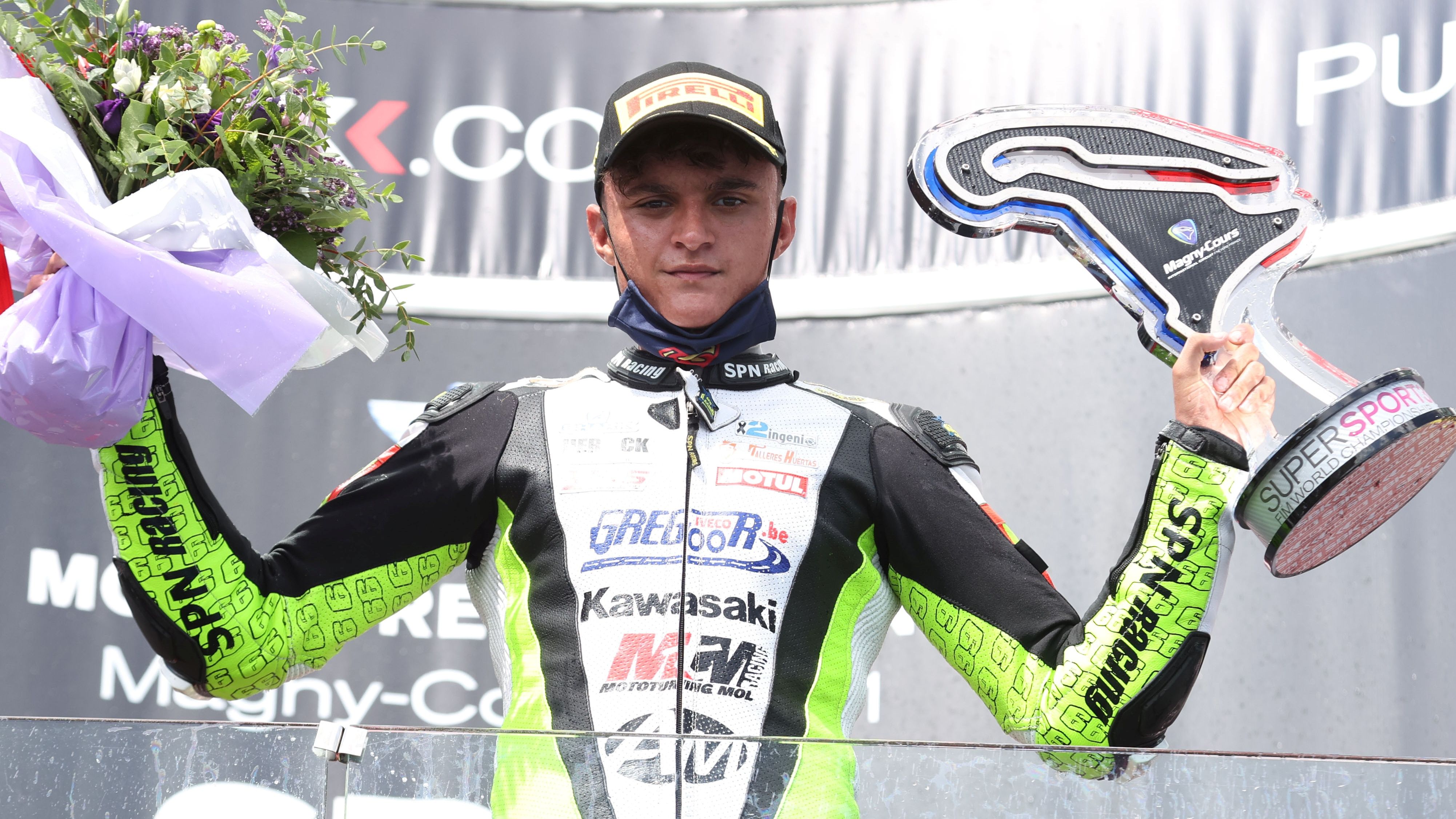 Adrián Huertas se ha proclamado campeón del mundo de Supersport 300 2021