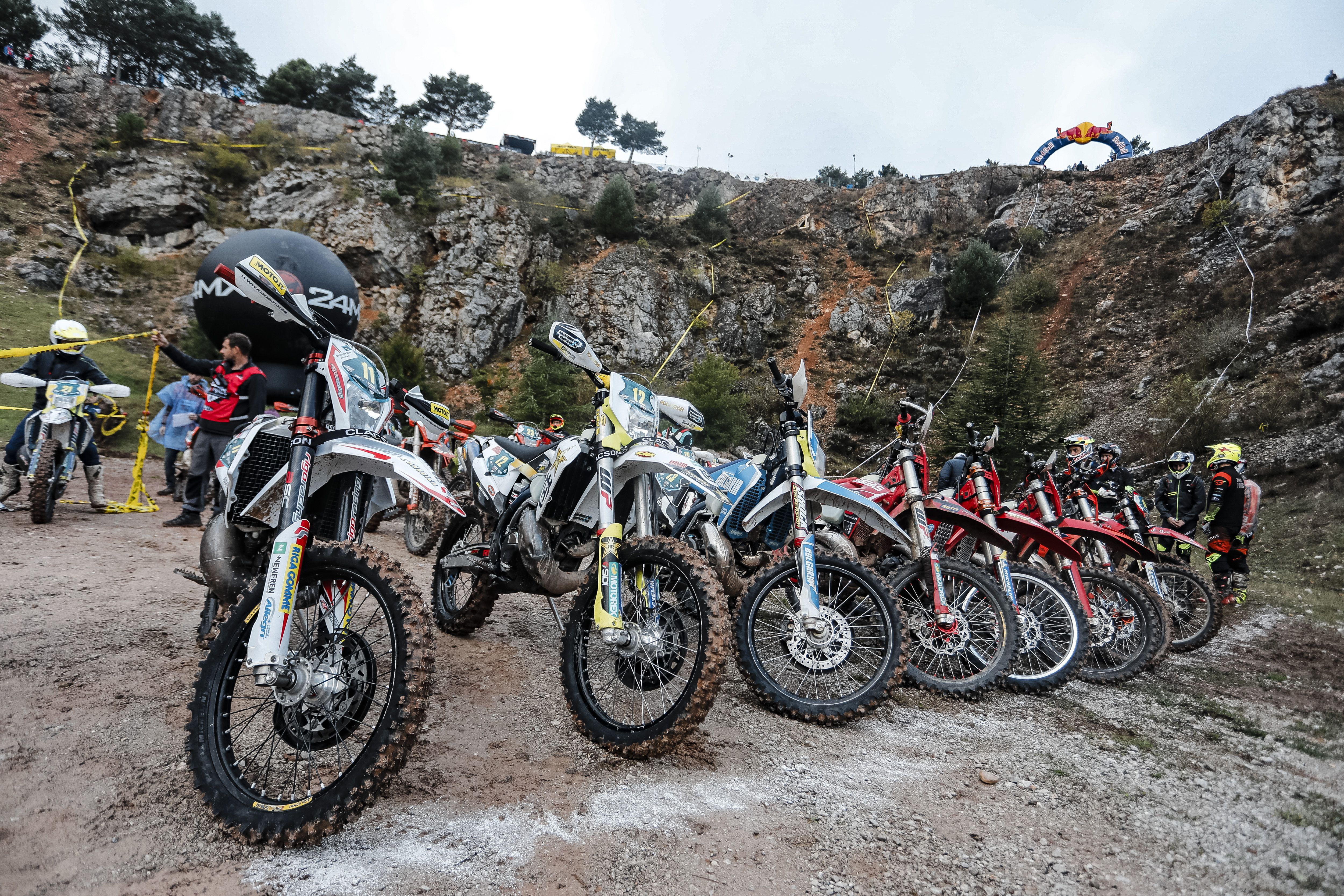 parc ferme HEWC 2021 Rnd7 Hixpania 2480