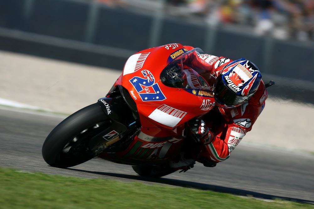 Casey Stoner en Valencia en la Ducati de 2007. Fuente: Gold & Goose 