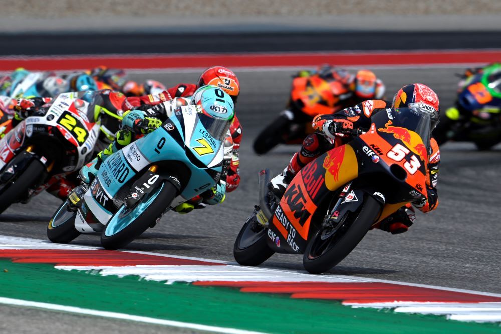 Carrera de Moto3, donde la cilindrada es de 250cc. Fuente: Gold & Goose