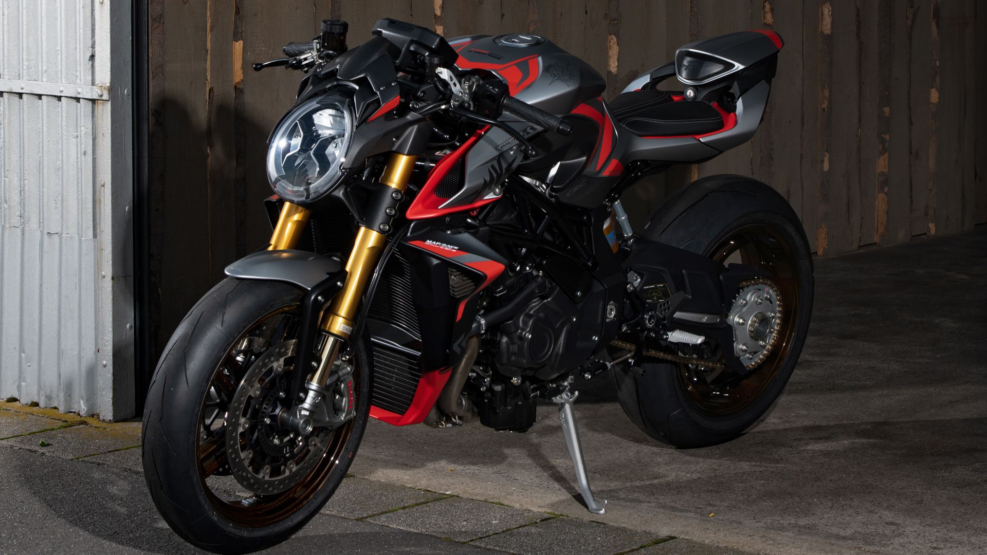 MV Agusta Brutale 1000 RR Nurburgring Esrtatica 02