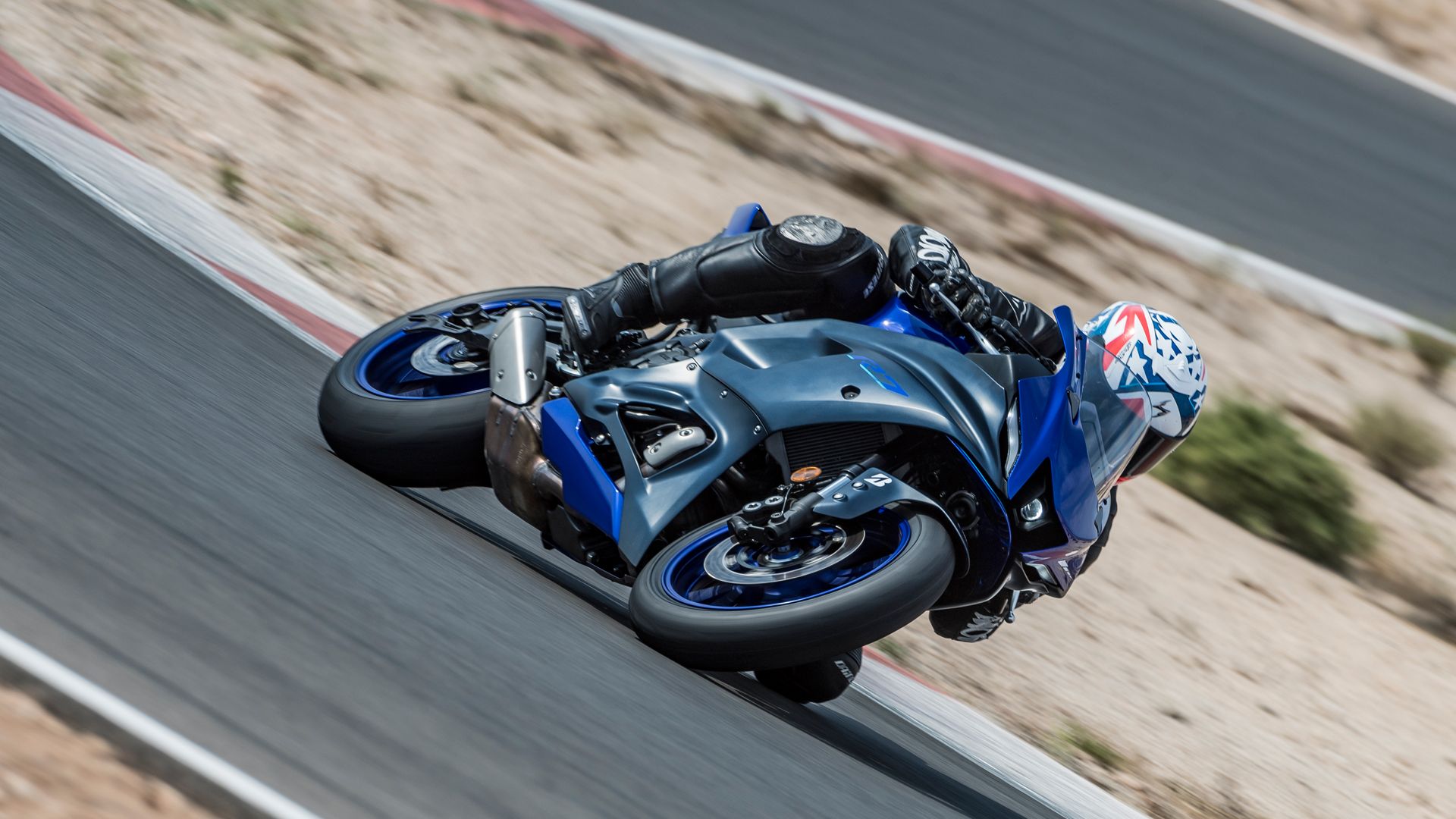 Yamaha R7 2022 Accion 01