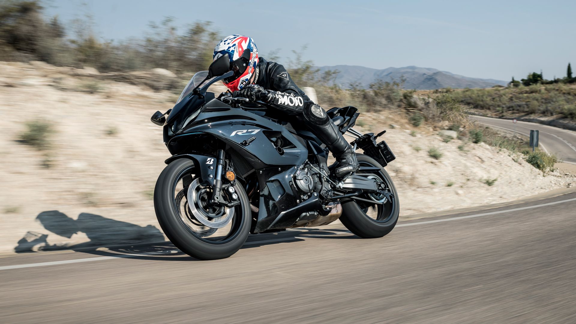Yamaha R7 2022 Accion 03