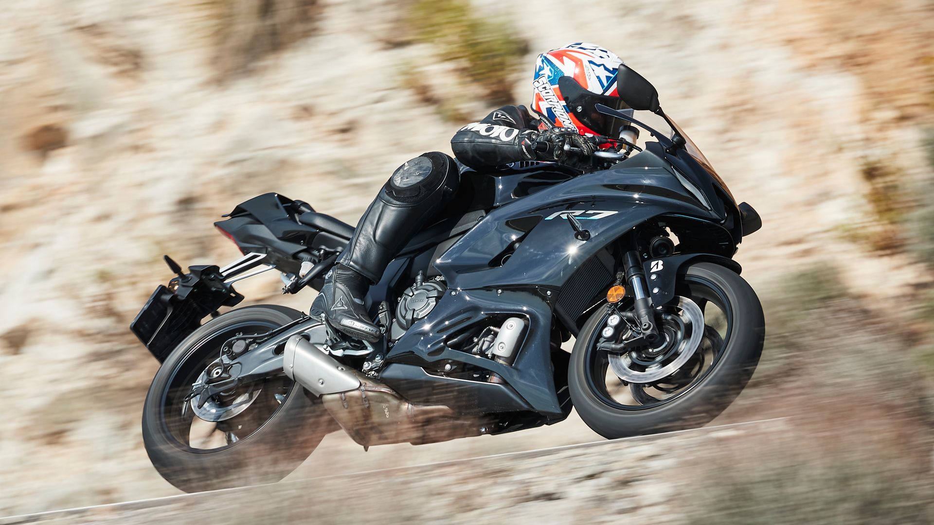 Yamaha R7 2022 Accion 06
