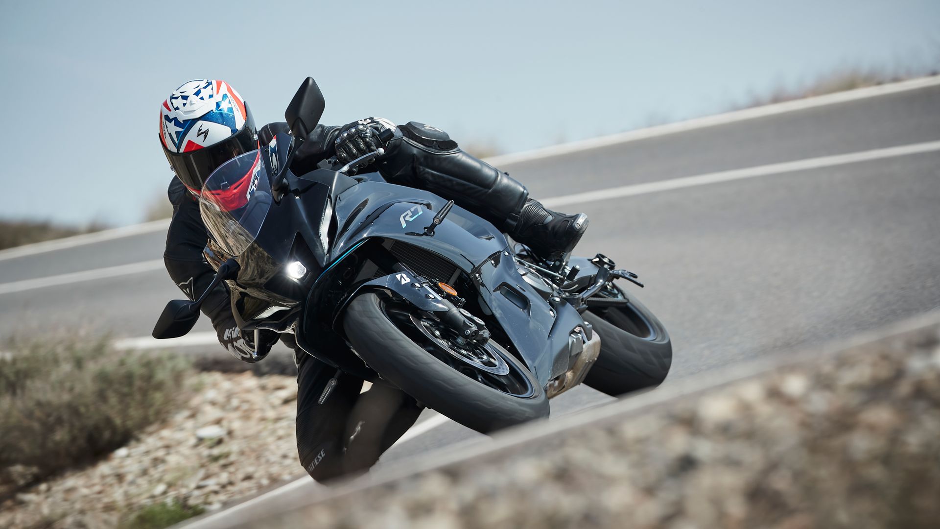 Yamaha R7 2022 Accion 07