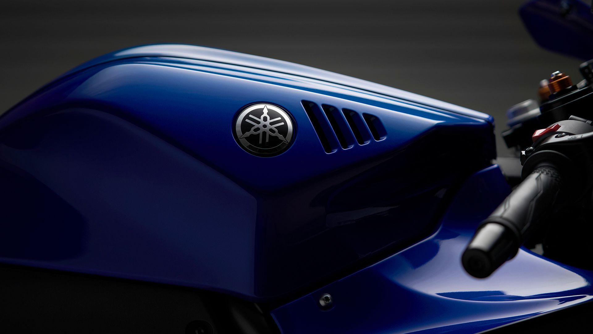 Yamaha R7 2022 Detalles 01