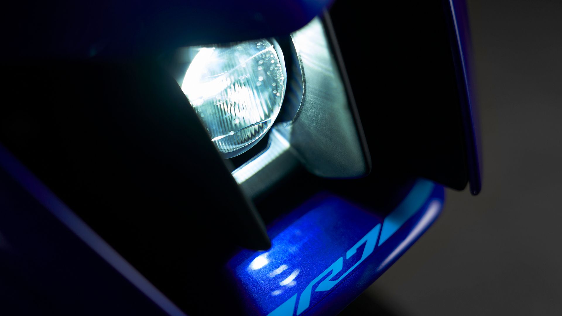 Yamaha R7 2022 Detalles 2