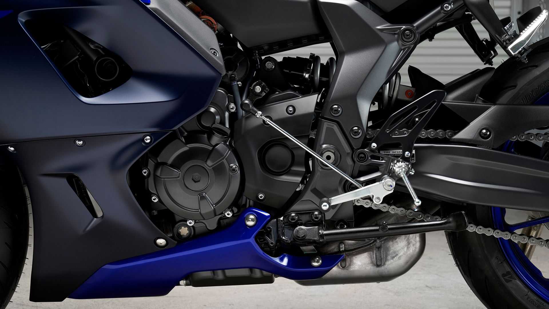 Yamaha R7 2022 Detalles 05