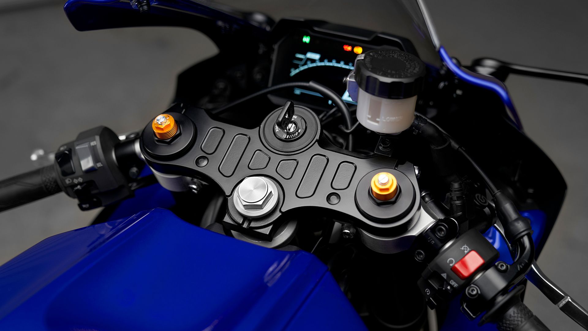 Yamaha R7 2022 Detalles 07