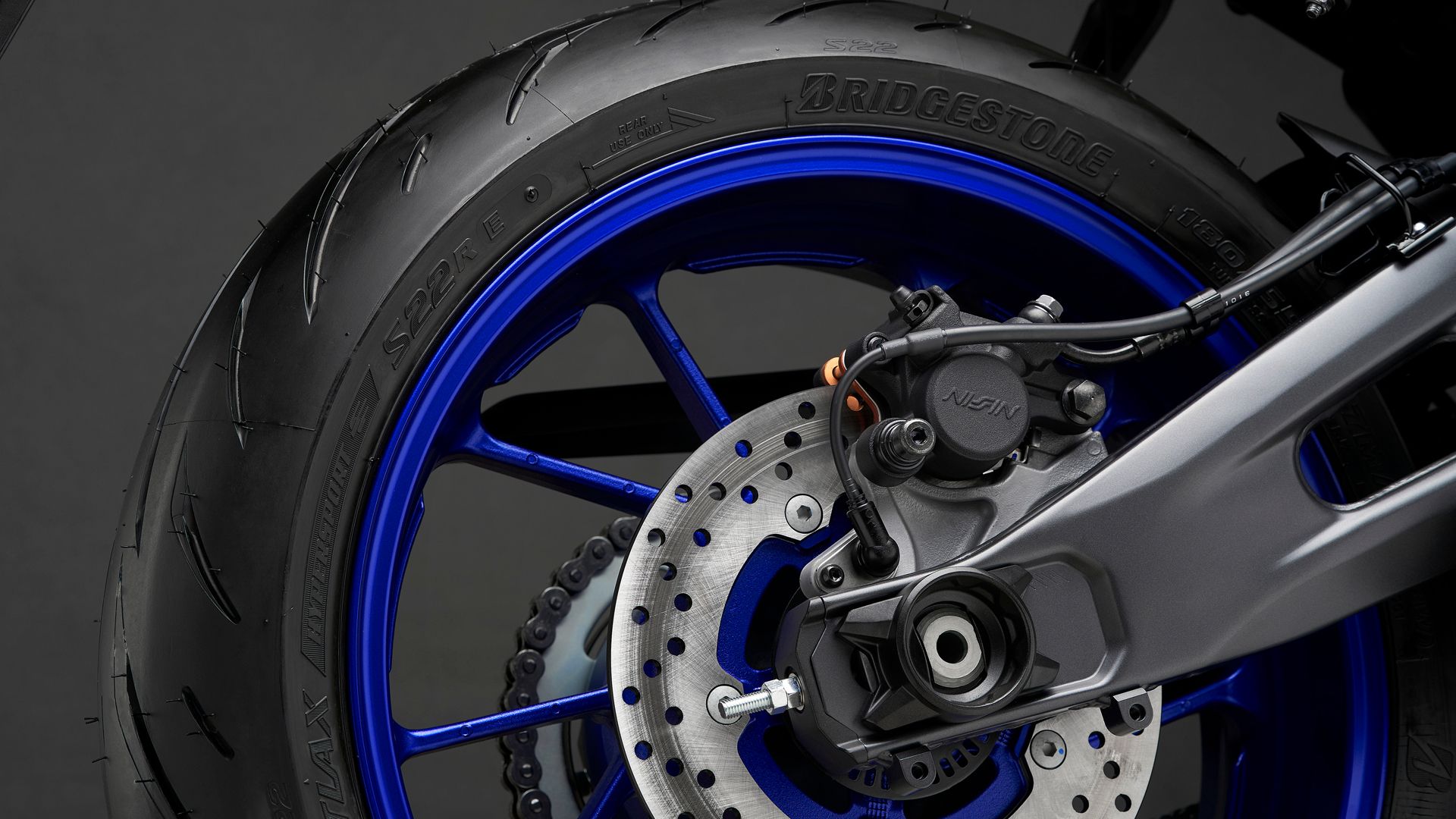 Yamaha R7 2022 Detalles 18