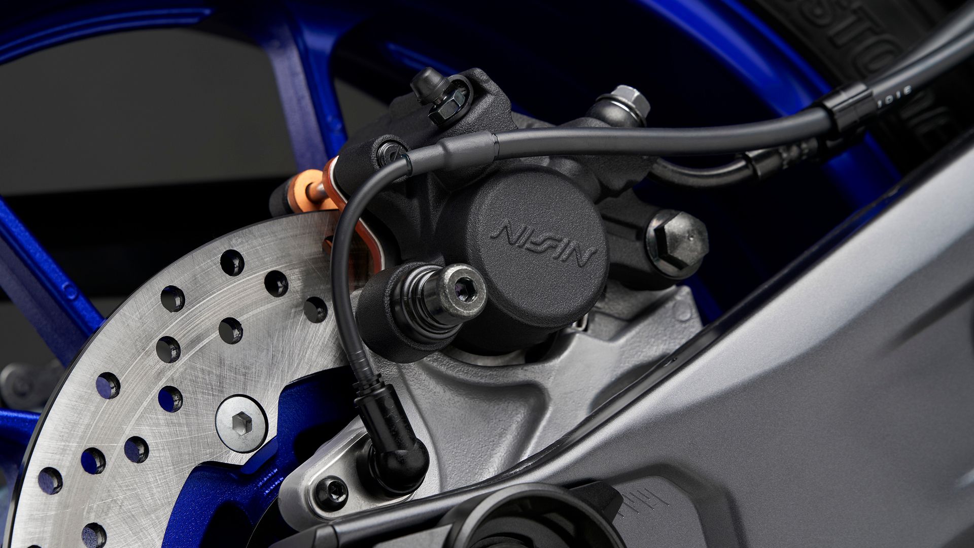 Yamaha R7 2022 Detalles 19
