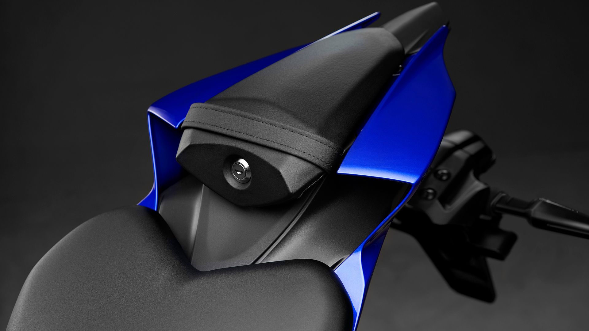 Yamaha R7 2022 Detalles 25
