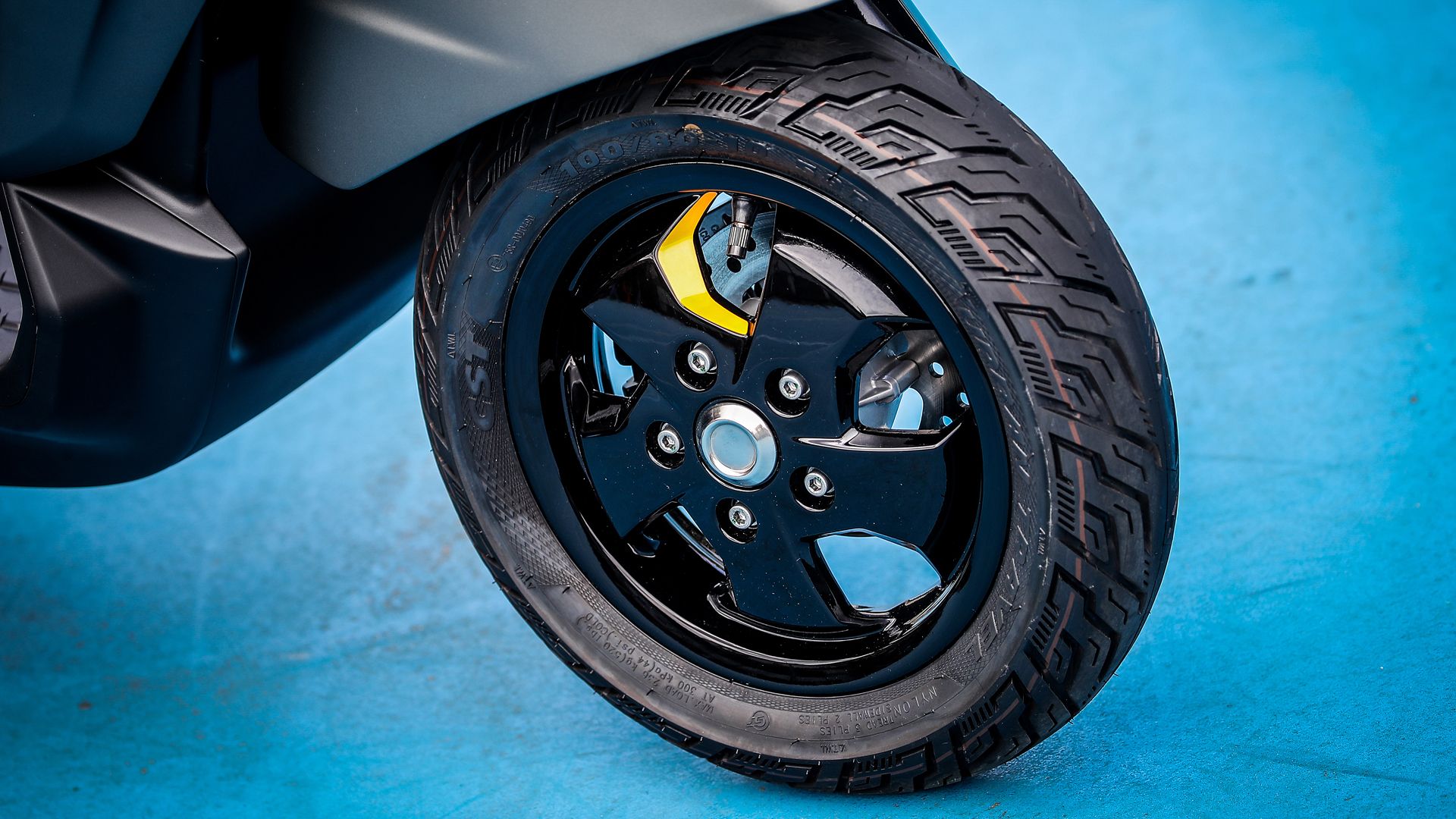 Piaggio 1 2021 Detalles 01