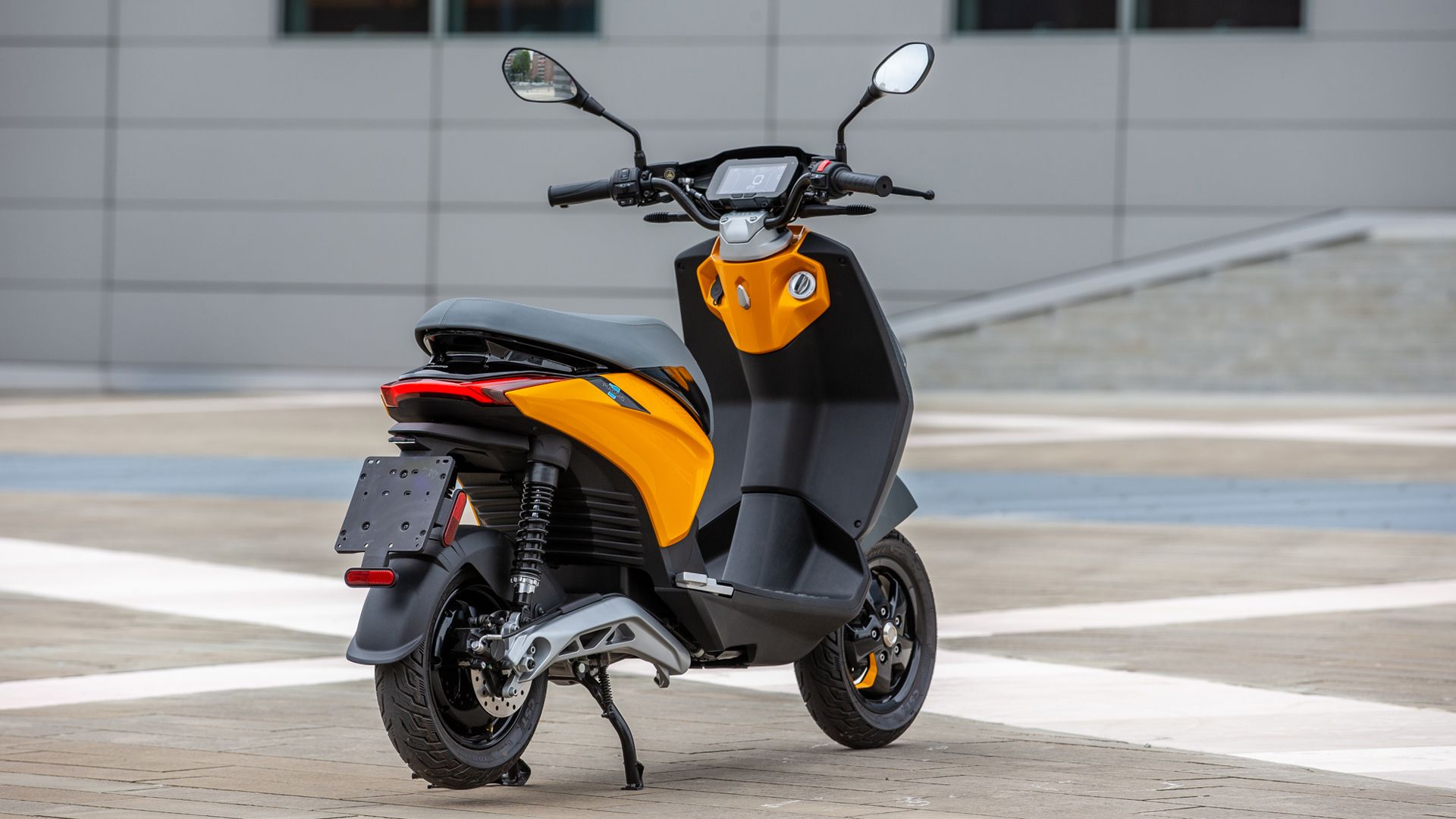 Piaggio 1 2021 Estatica 04