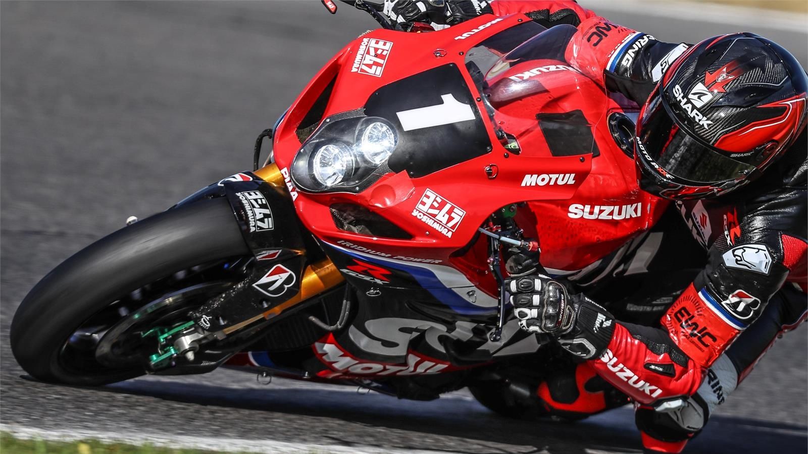 Sylvain Guintoli ha sido campeón del mundo en su primer año con el Yoshimura SERT Motul