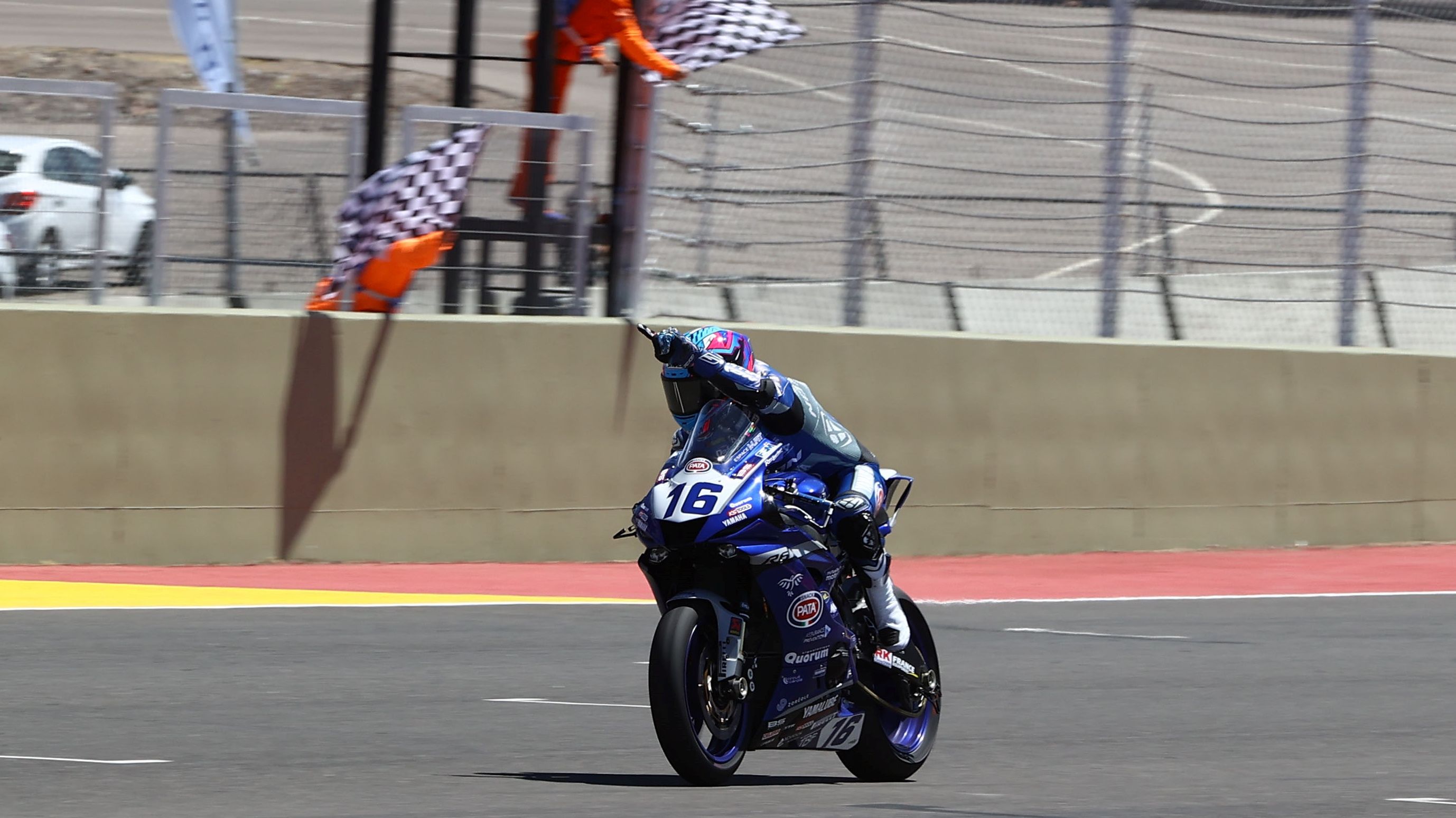 Jules Cluzel ha ganado las cuatro carreras del Mundial de Supersport en San Juan Villicum